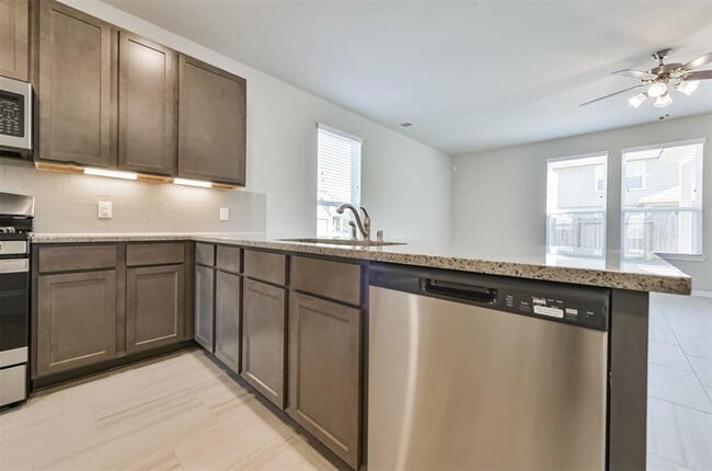 Building Photo - 3346 Etring Ln