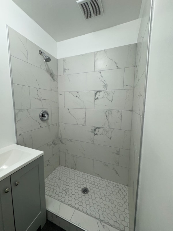 Building Photo - 2624 N Milwaukee Ave