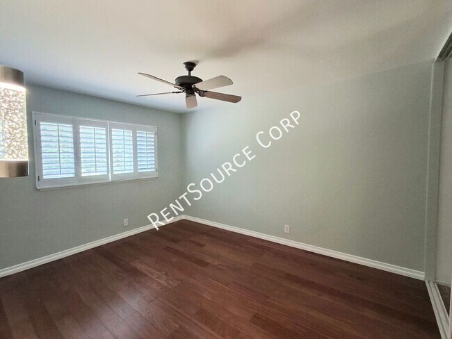 Building Photo - 26421 Torrey Pines Dr
