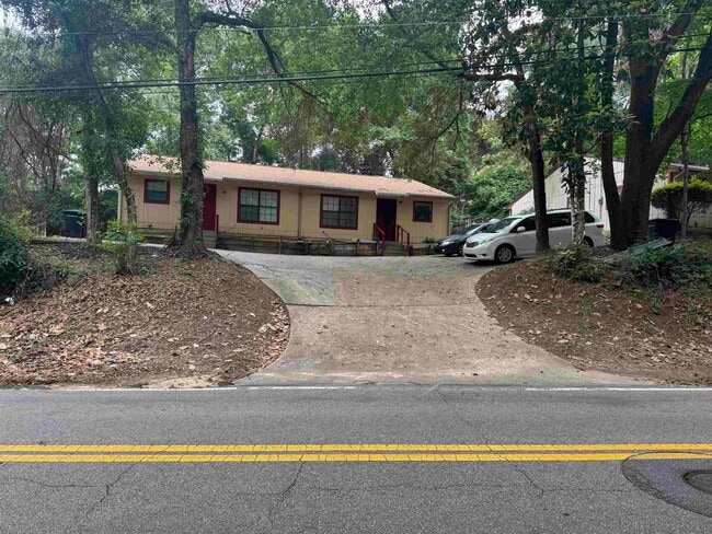 Building Photo - 2477 Raymond Diehl Rd