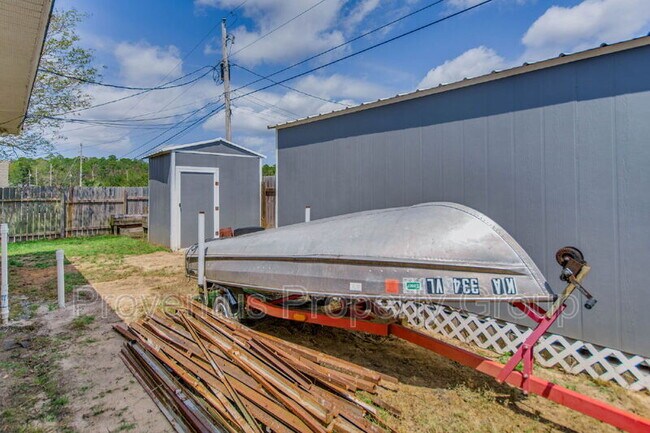 Building Photo - 3661 London Rd