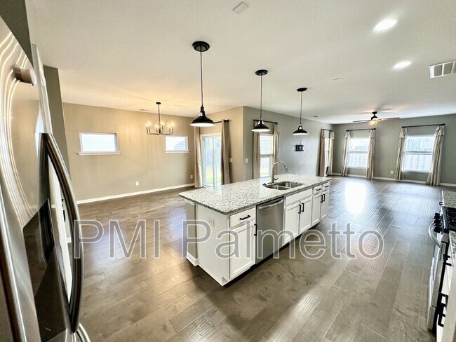 Building Photo - 146 Plum Orchard Dr