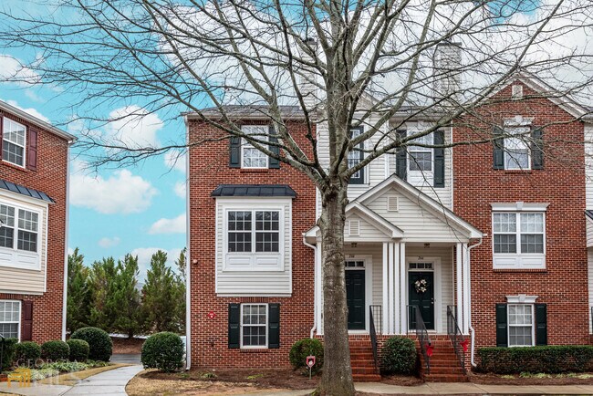 Building Photo - 246 Village Square Dr