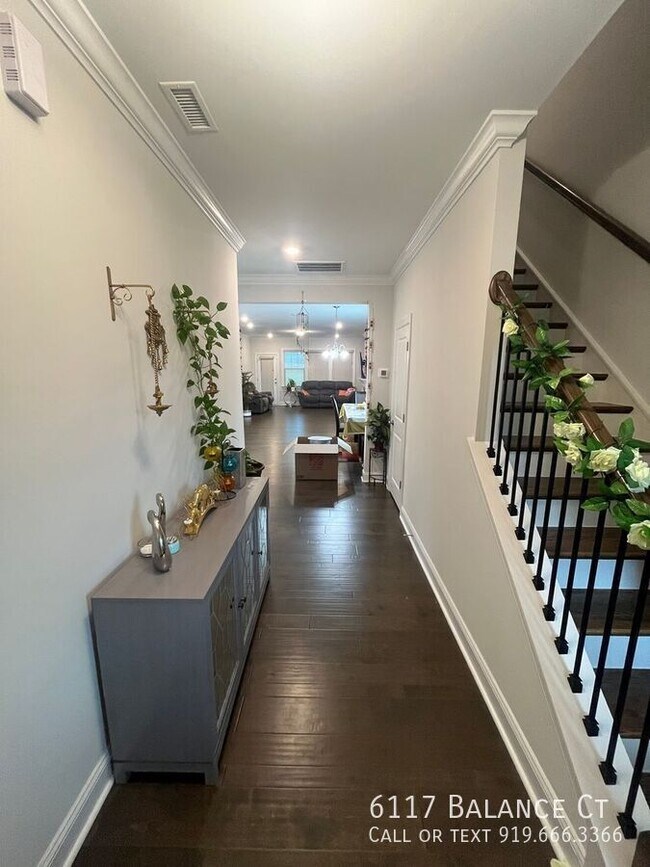 Building Photo - 6117 Balance Ct