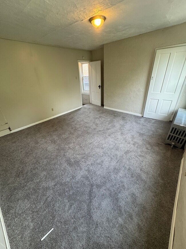 Building Photo - 1912 Johnson St