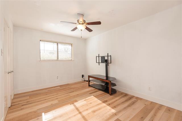 Building Photo - 3333 Sunrise Dr