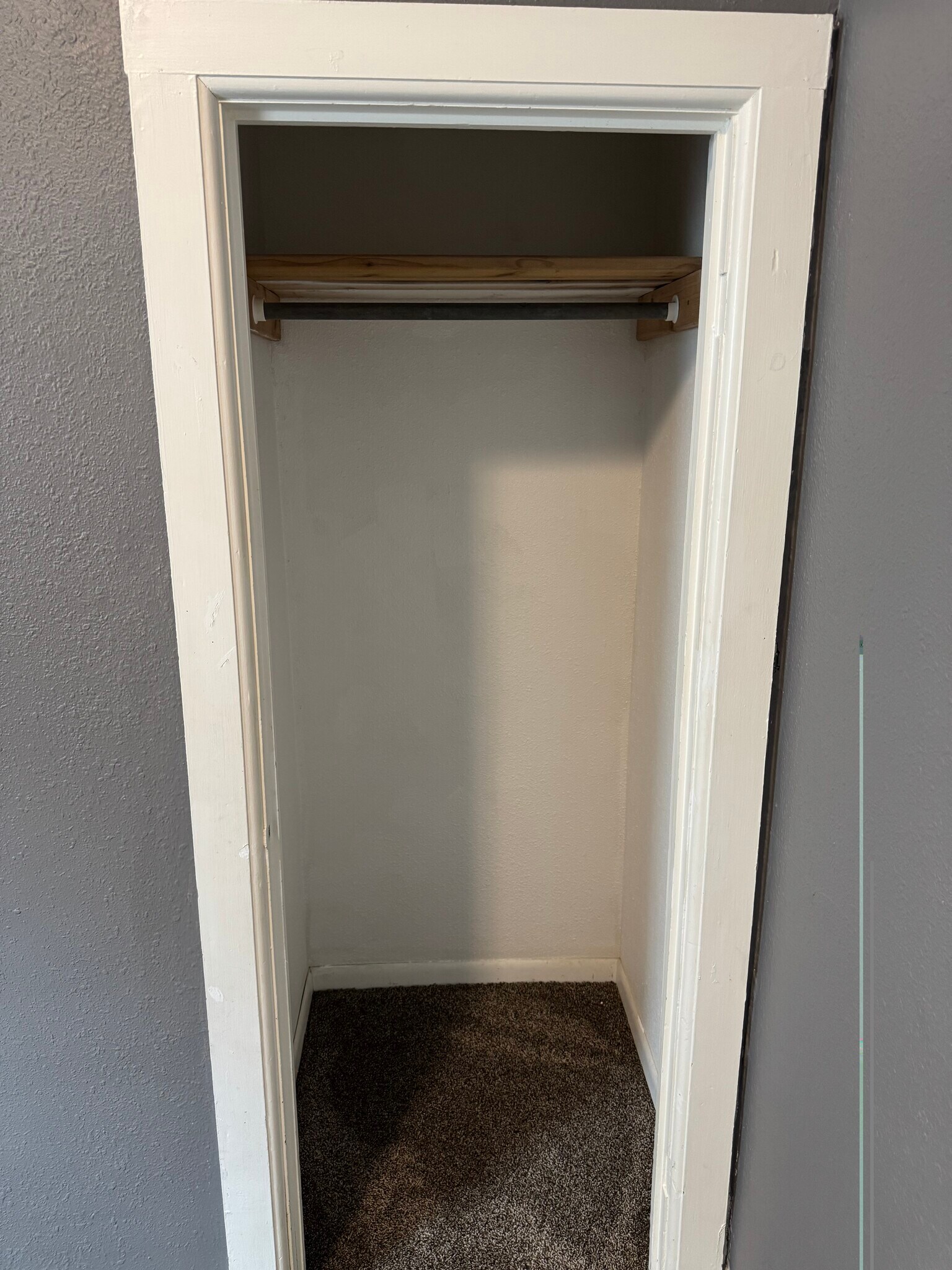 Building Photo - 1638 Saemann Ave