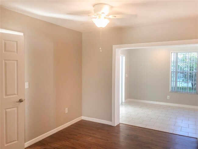 Building Photo - 8153 Boca Grande Ave