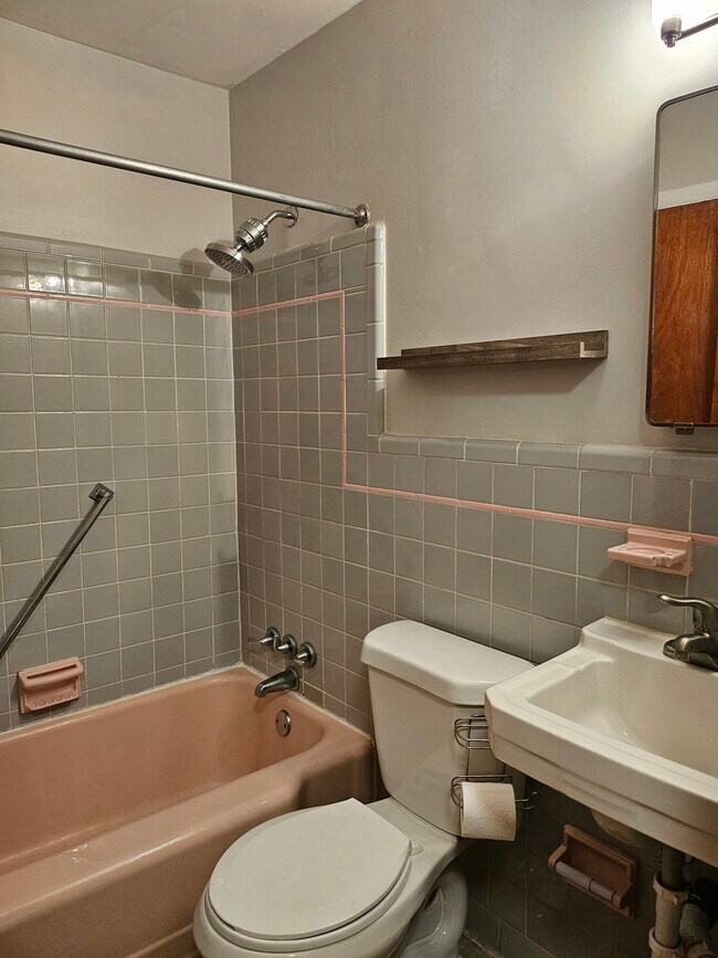 Building Photo - 2248 Tilson Cir