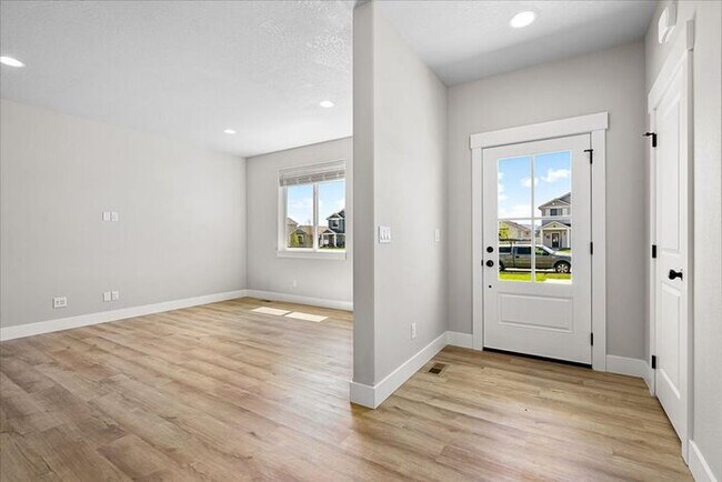 Building Photo - Experience Spacious Luxury: 4 Bedroom, 3 Bath Two-Story Rental Home Awaits