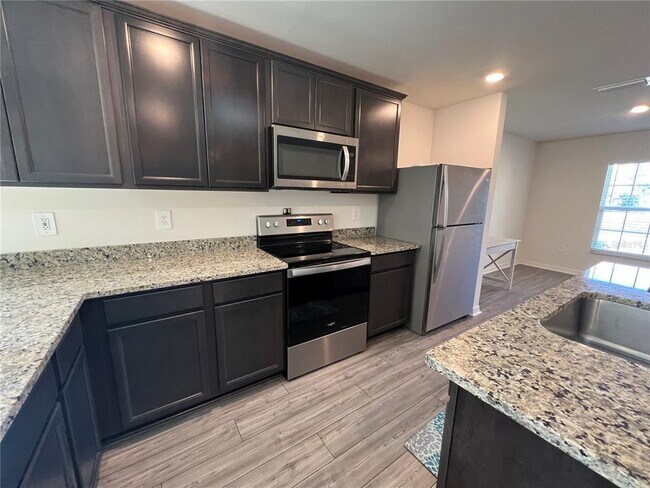 Building Photo - 3936 Basket St