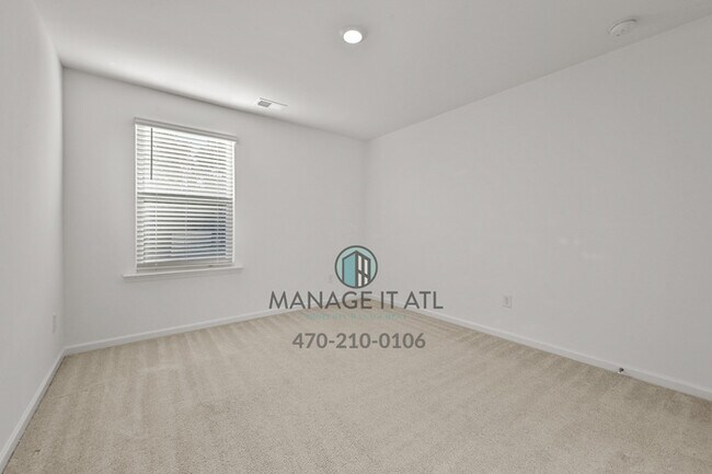 Building Photo - Brand New 5 Bedroom Home with a Master Bed...