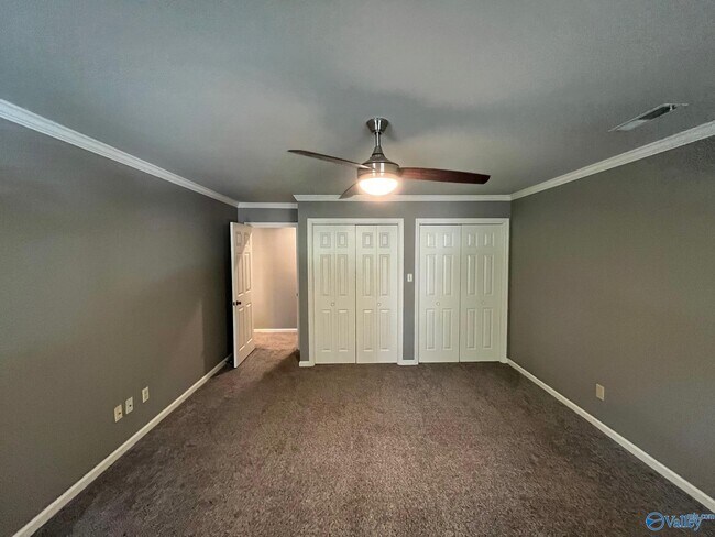 Building Photo - 146 Bob White Dr