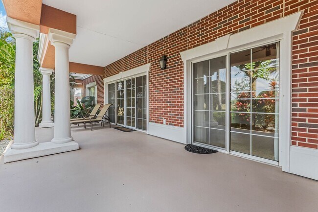 Building Photo - 1102 Sunset View Cir