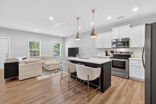 Building Photo - 757 Eudora Welty Way