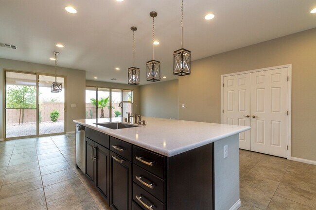 Building Photo - 4209 W Gallinule Dr