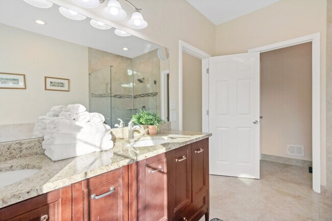 Building Photo - 624 U.S. 29-SI ID1395358P