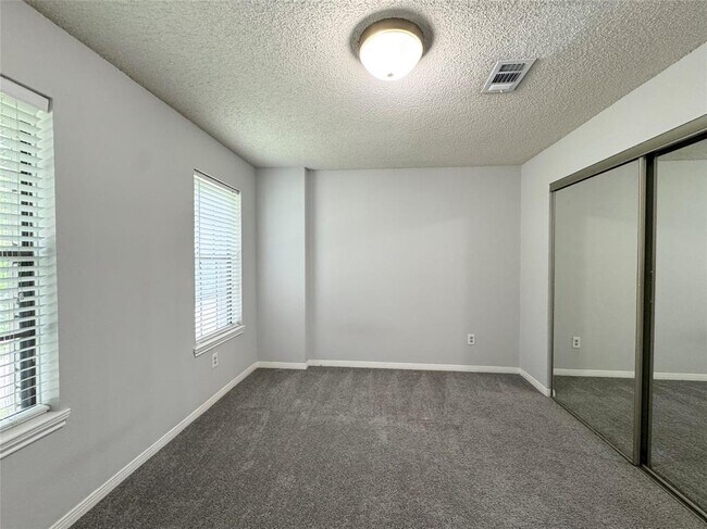 Building Photo - 3411 Stillwater Ln