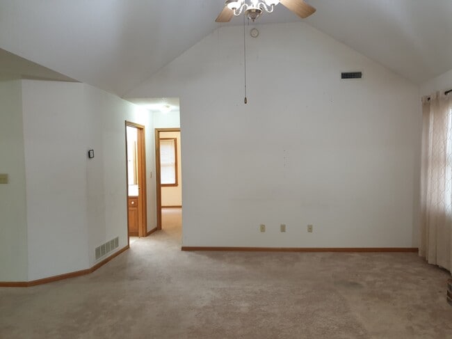 Building Photo - 2811 Winterbrook Cir