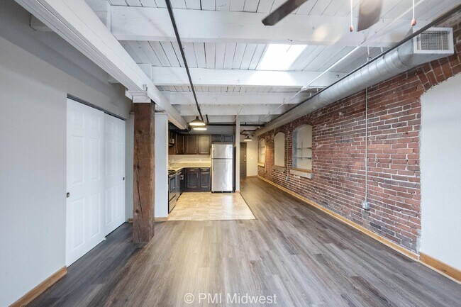 Building Photo - 501 Madison Ave