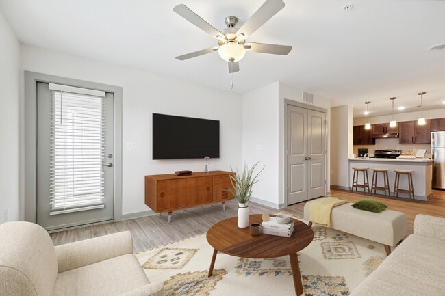 Building Photo - Stone Glen