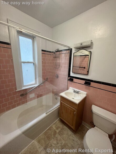 Building Photo - 106 Highland Ave