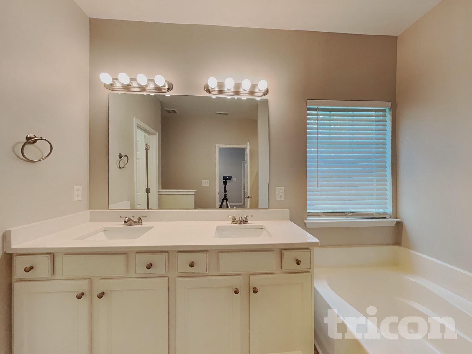 Building Photo - 7310 Rock Hampton Ct