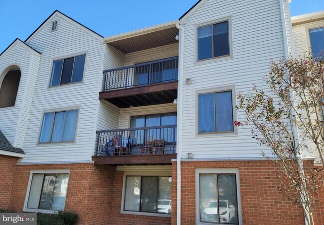 Building Photo - 9565 Battery Heights Blvd