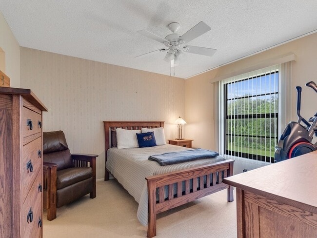 Building Photo - 27 Plantation Dr