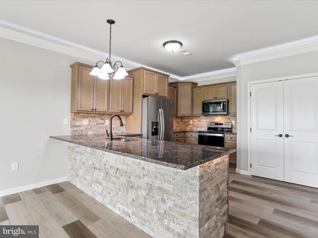 Building Photo - 129 Delano Dr