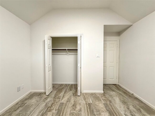 Building Photo - 3226 Candlepine Dr