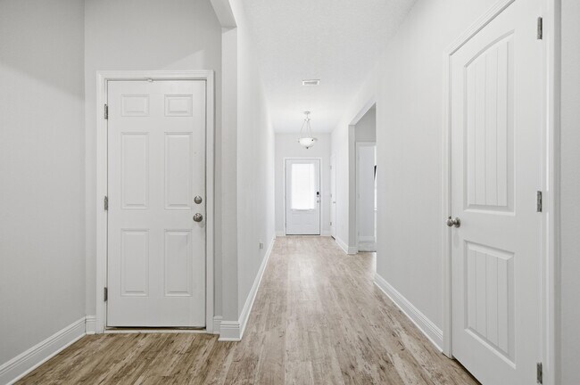 Building Photo - 191 Southern Pnes Rd