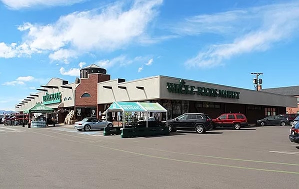 2blocks away whole foods - 909 S Pearl St