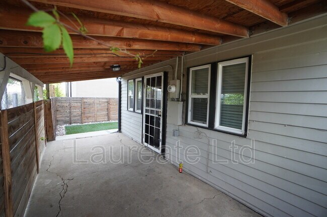 Building Photo - 4088 S Clay St
