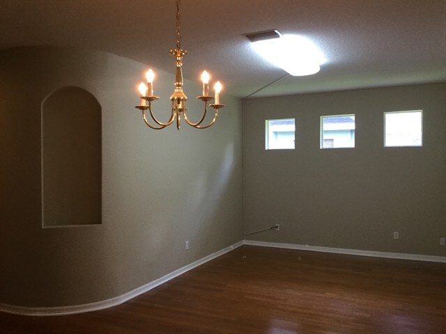 Building Photo - 7729 Grasmere Dr