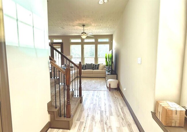 Building Photo - 7 Aventura Pl