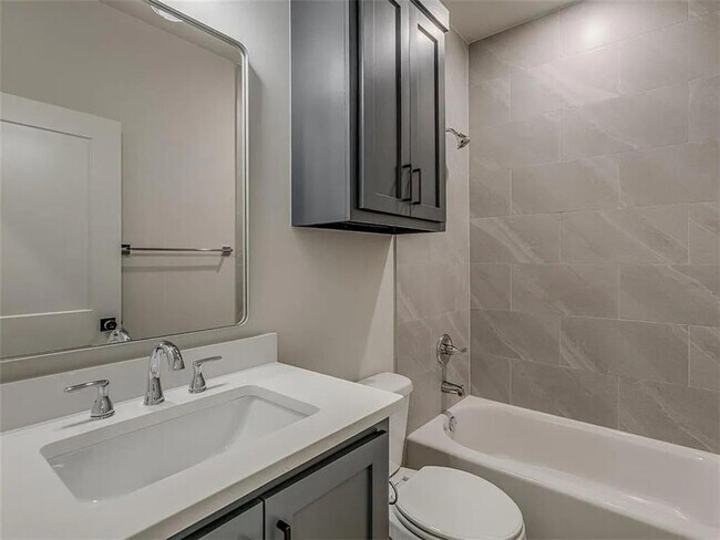 Building Photo - 8305 NW 163rd Ter