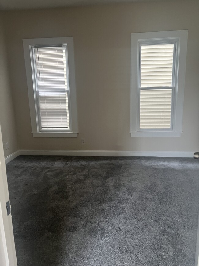 Building Photo - 2416 W McKinley Blvd