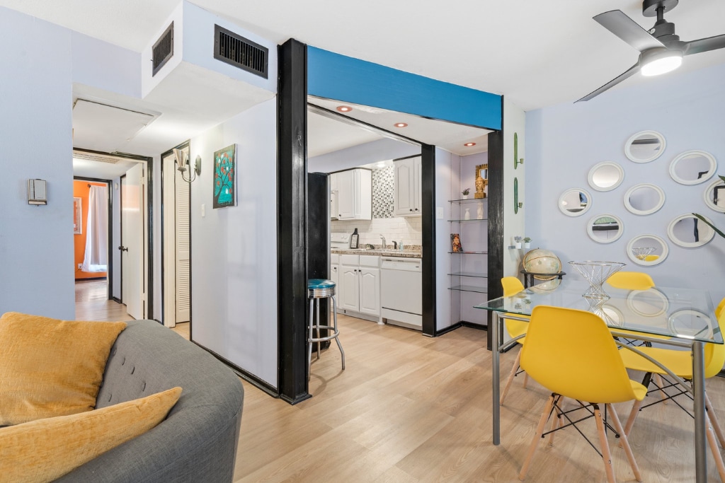 Building Photo - 5041 Cedar Springs Rd