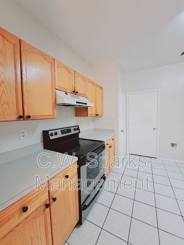 Building Photo - 4617 Sandera Ln