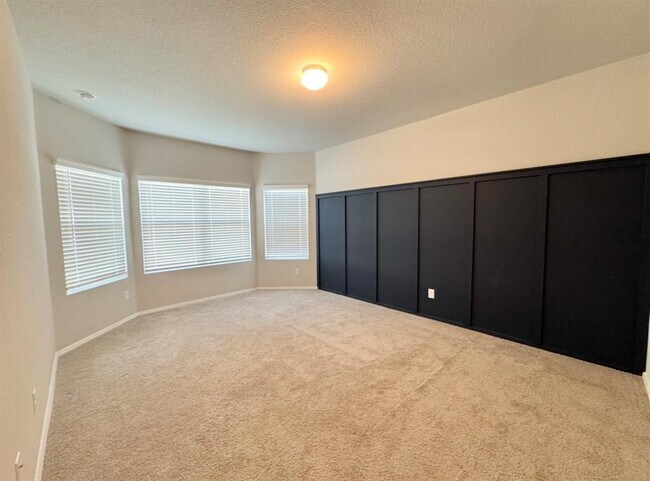 Building Photo - 204 Tillage Rd