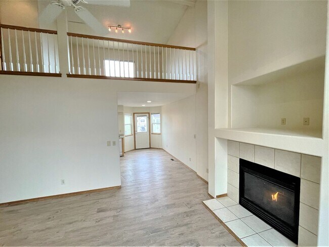 Building Photo - 2185 Sage Grouse Ln