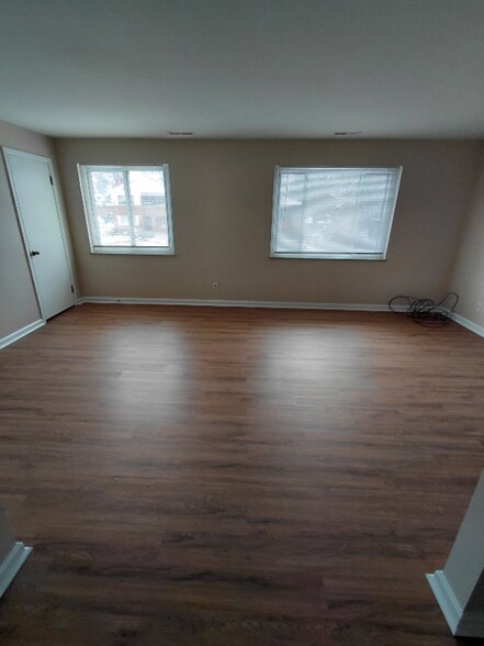 Building Photo - 5434 Fox Rd