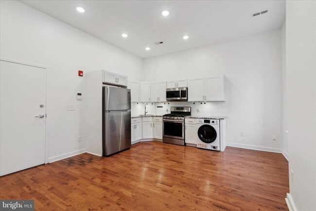 Building Photo - 5011 Germantown Ave