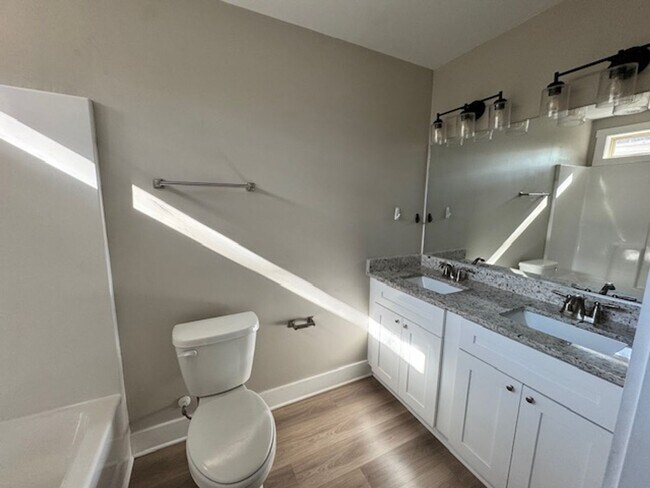 Building Photo - 515 Boulevard