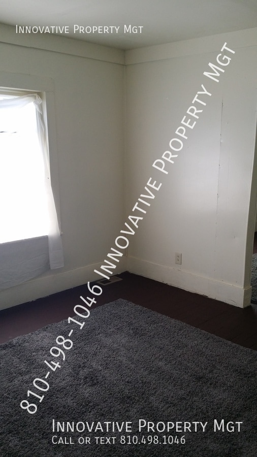 Building Photo - 3097 Hatherly-