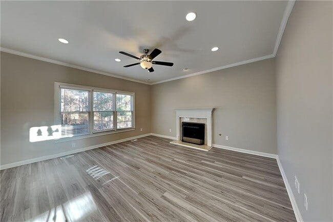 Building Photo - 149 Crestview Dr