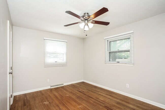 Building Photo - 7605 Kimberly Dr