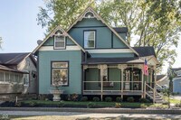 Building Photo - 1383 Cherry St