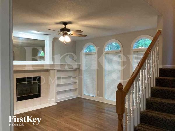 Building Photo - 7708 NE 74th Terrace